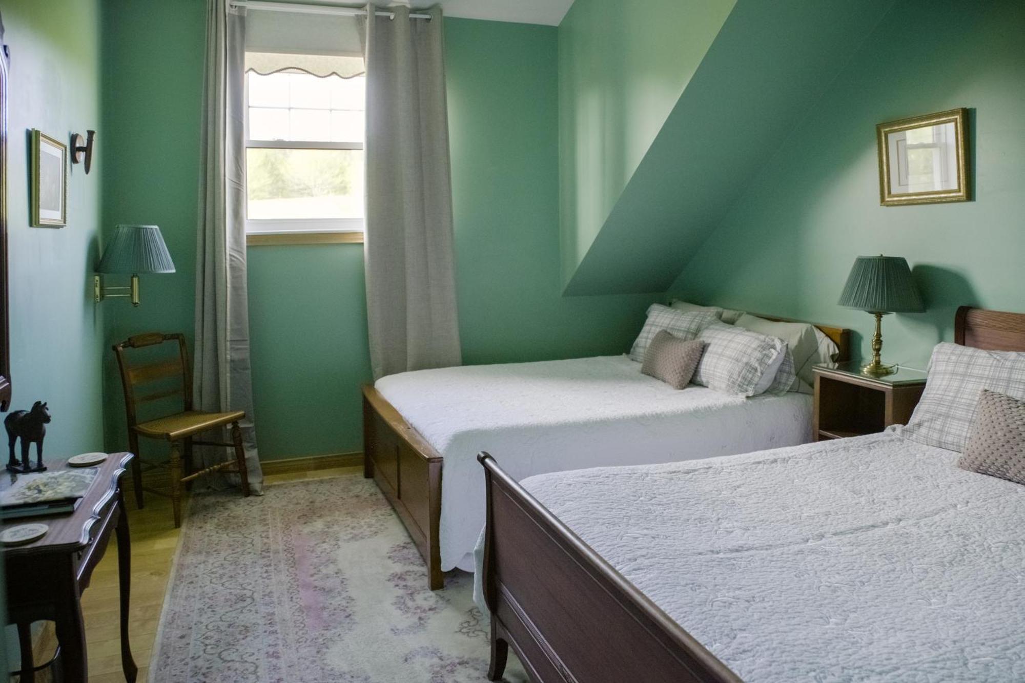 Chanterelle Inn & Cottages Baddeck Exterior photo